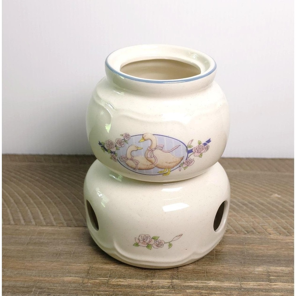 Vintage Floral Goose Ceramic‎ Potpourri Warmer Candle Base Taiwan